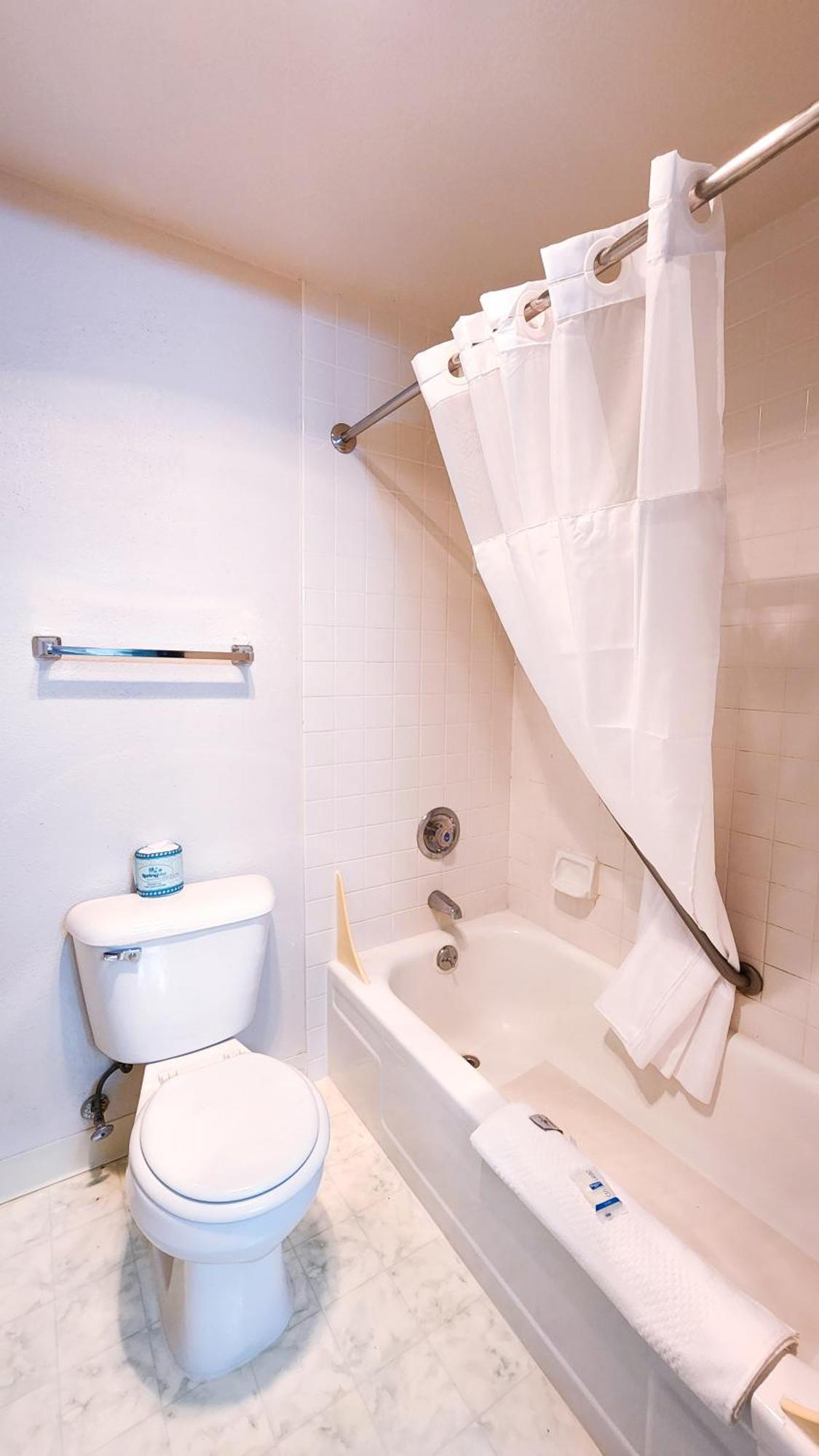 Rodeway Inn Έλενα Εξωτερικό φωτογραφία